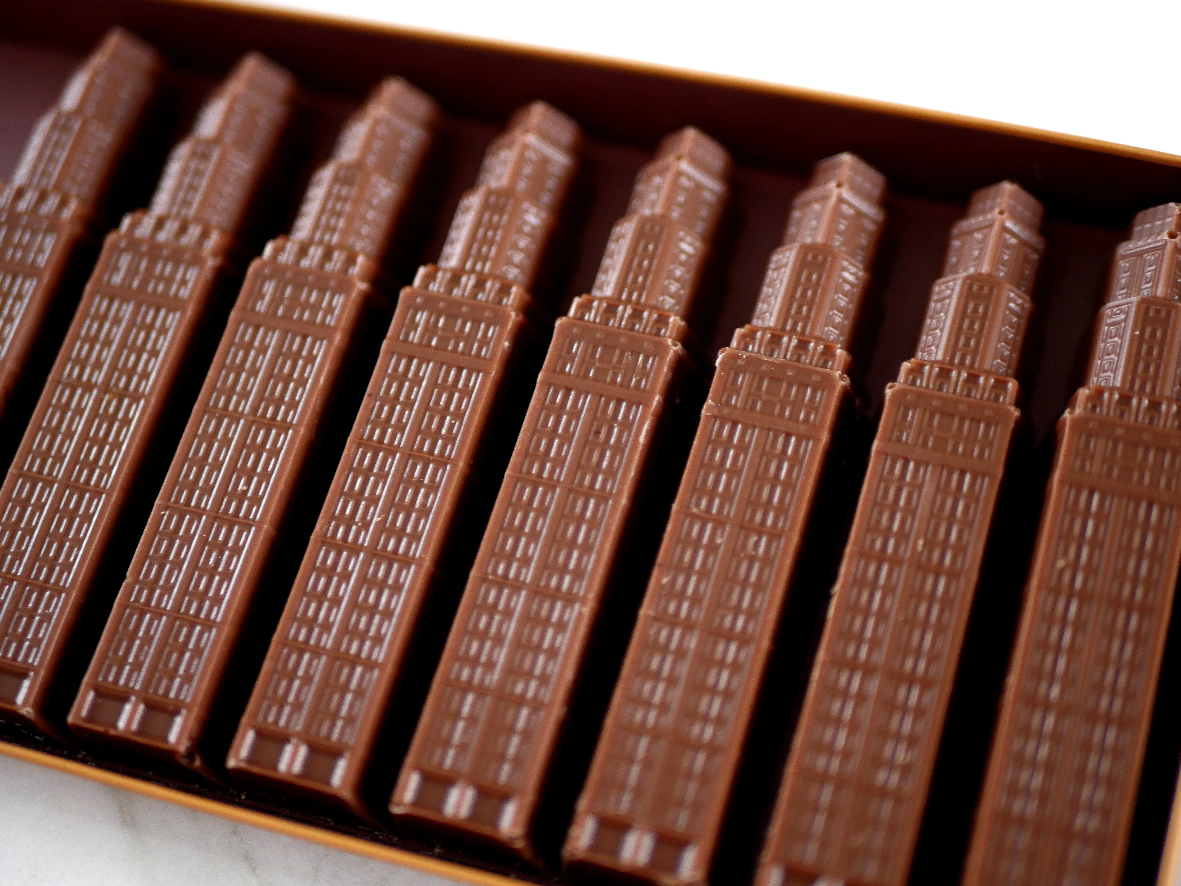 UNE TOUR EN CHOCOLAT