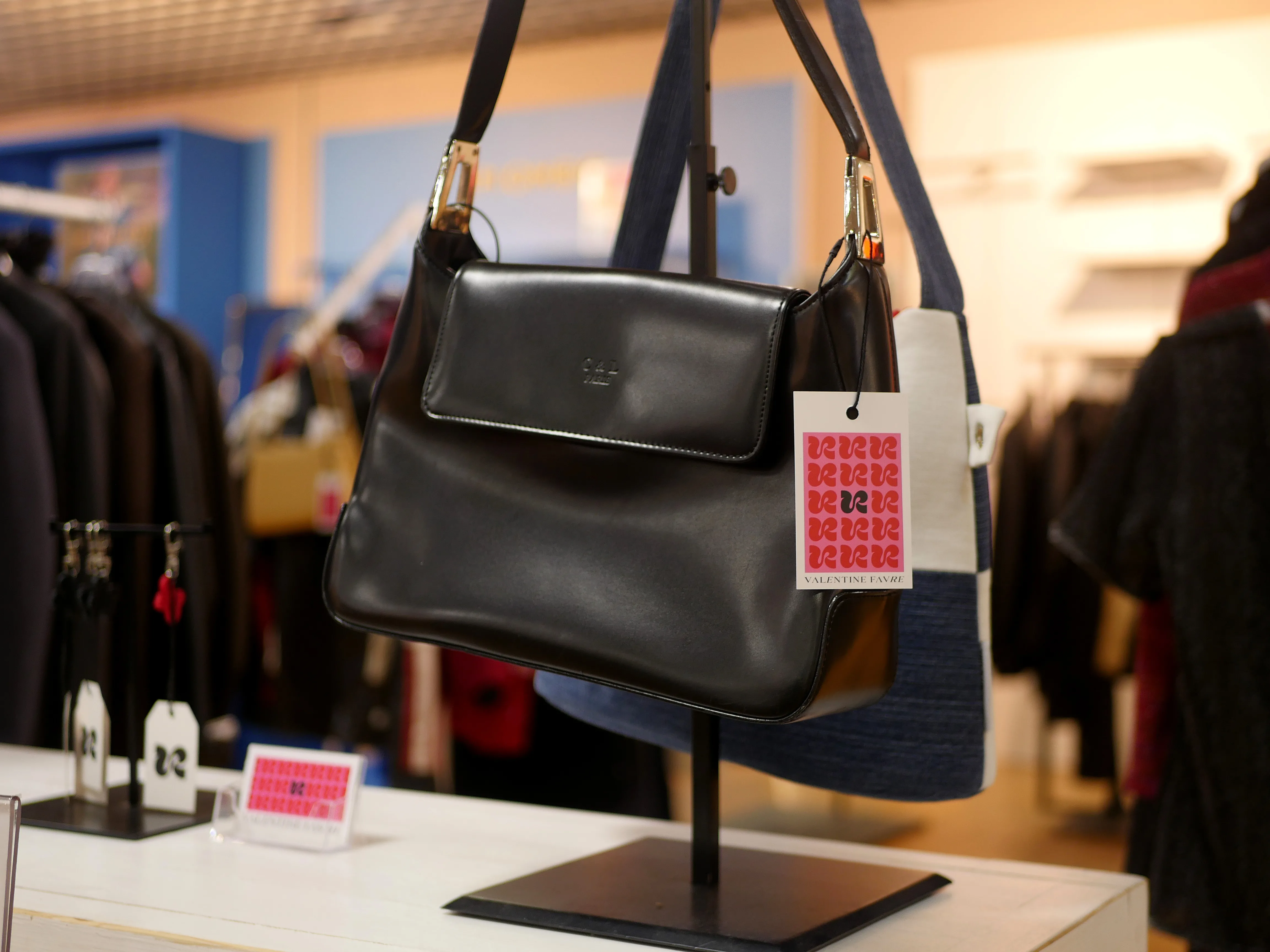 UNE MARQUE LOCALE D'UPCYCLING