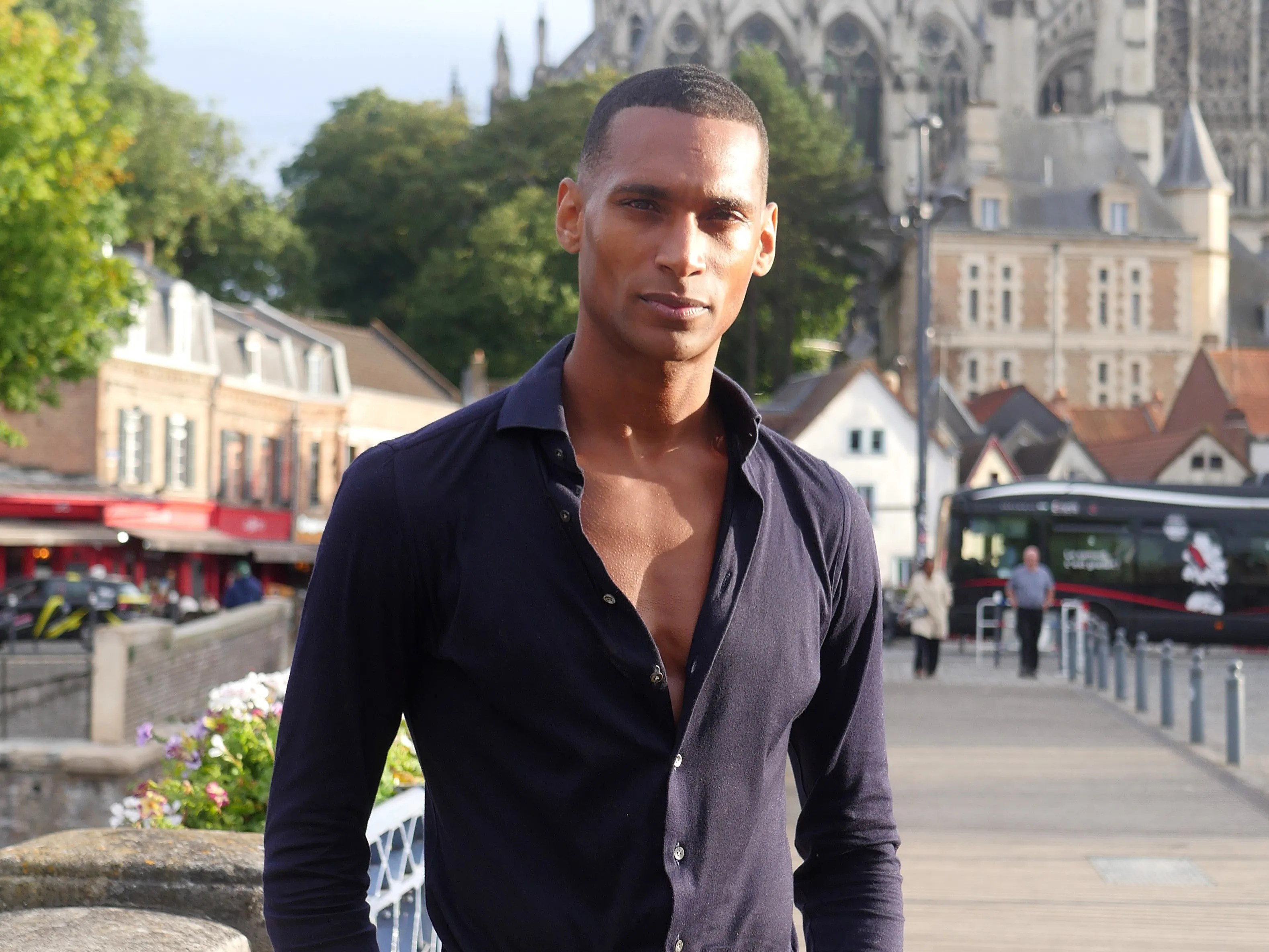 UN MANNEQUIN À AMIENS