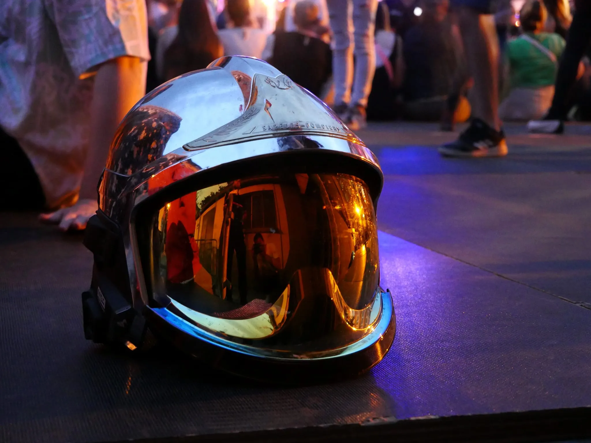 LE BAL DES POMPIERS