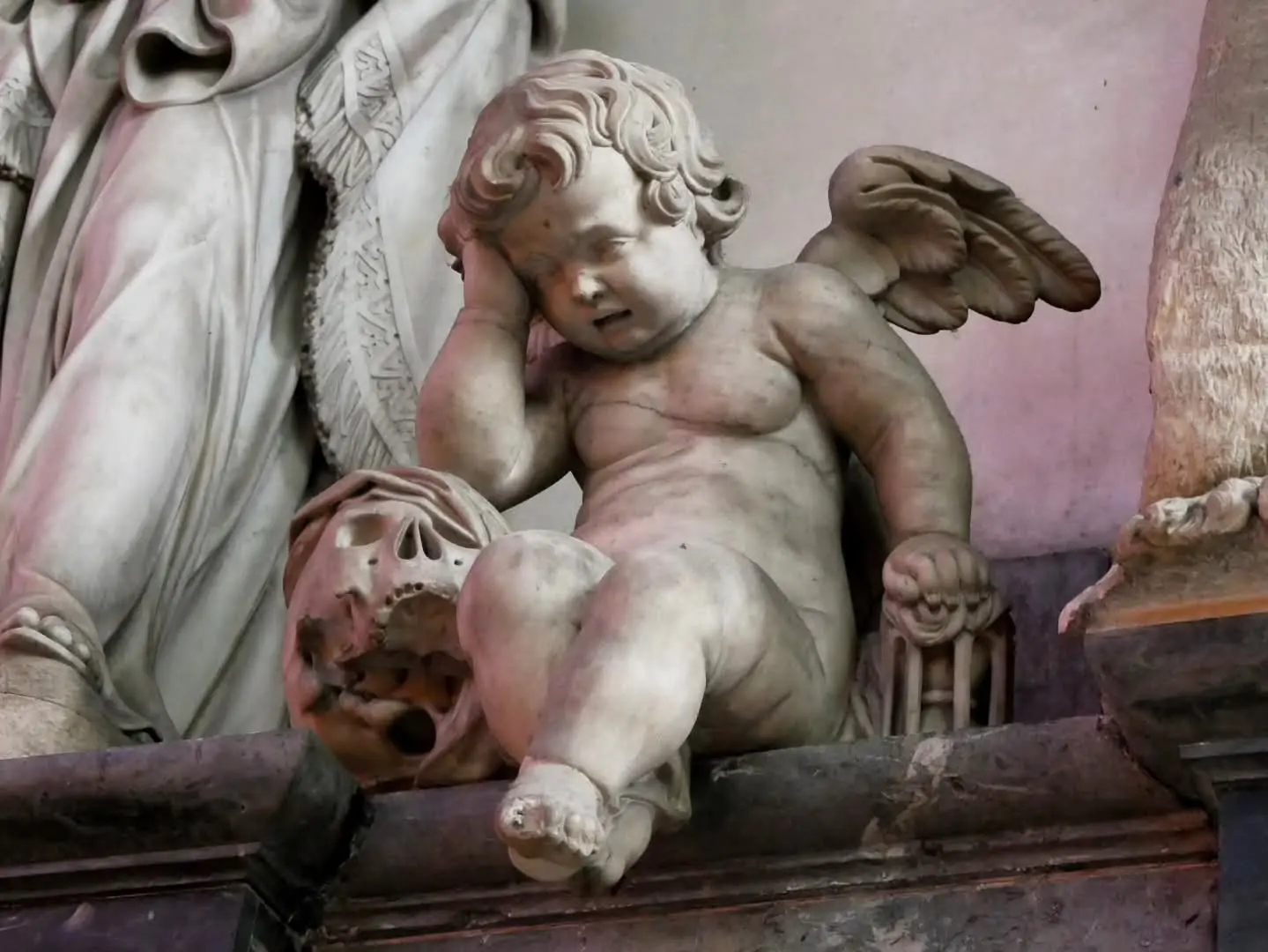 UN ANGE MONDIALEMENT CONNU