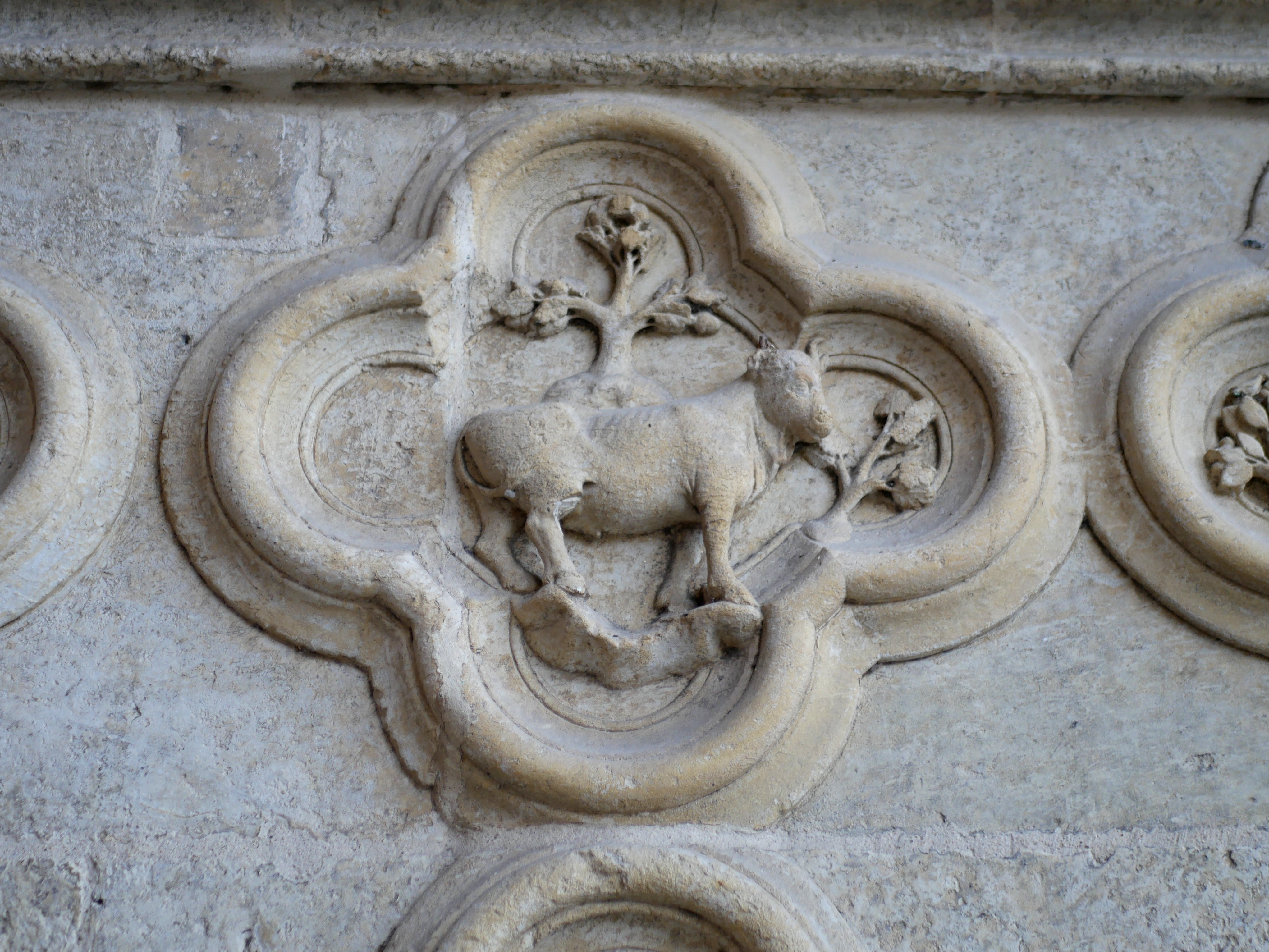 LES SIGNES DU ZODIAQUE... EN PIERRE