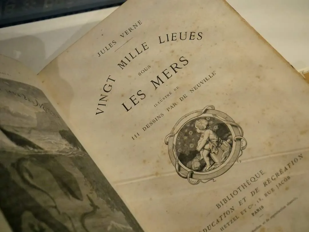 PLONGEZ AVEC JULES VERNE