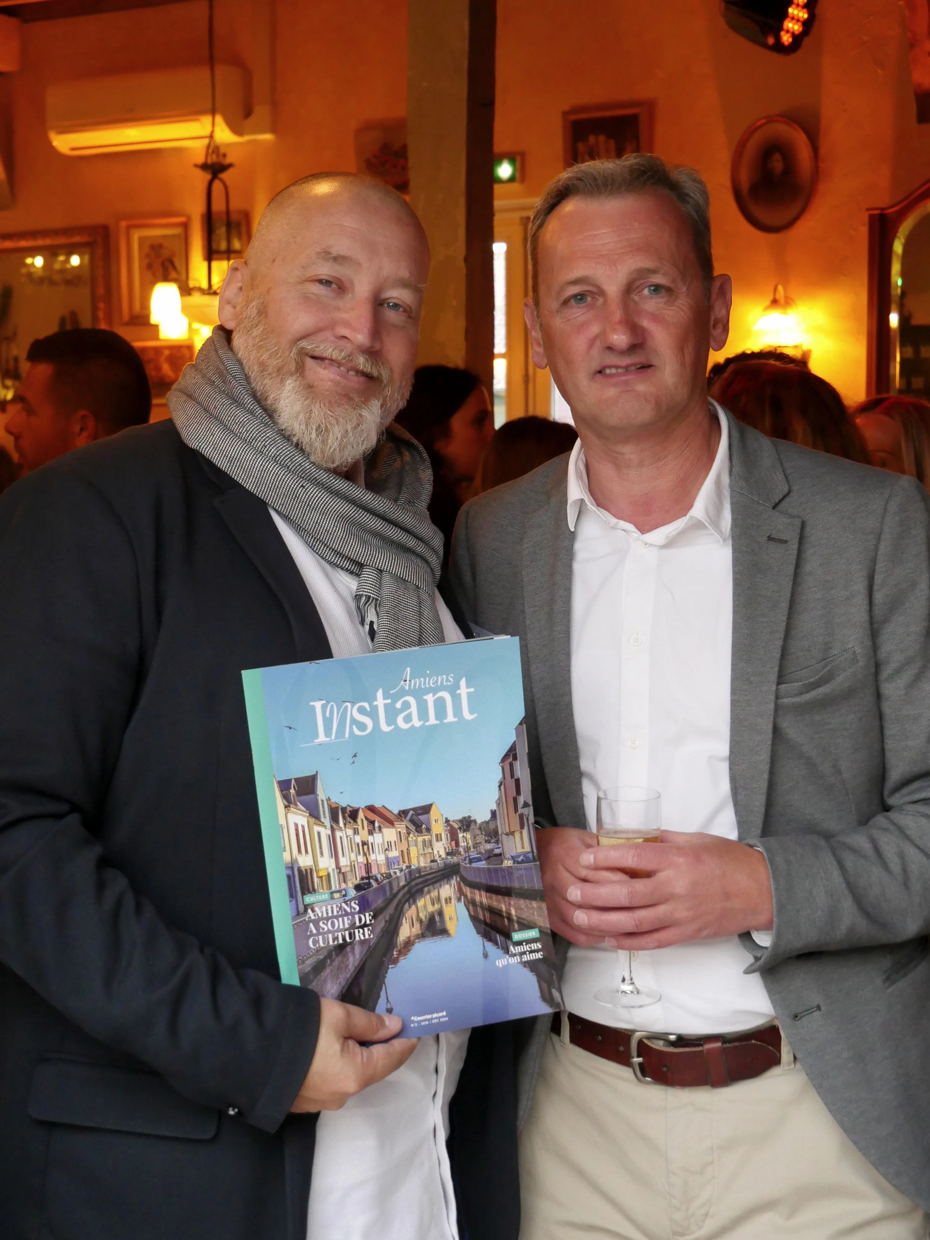 L'INSTANT EST DANS VOS KIOSQUES