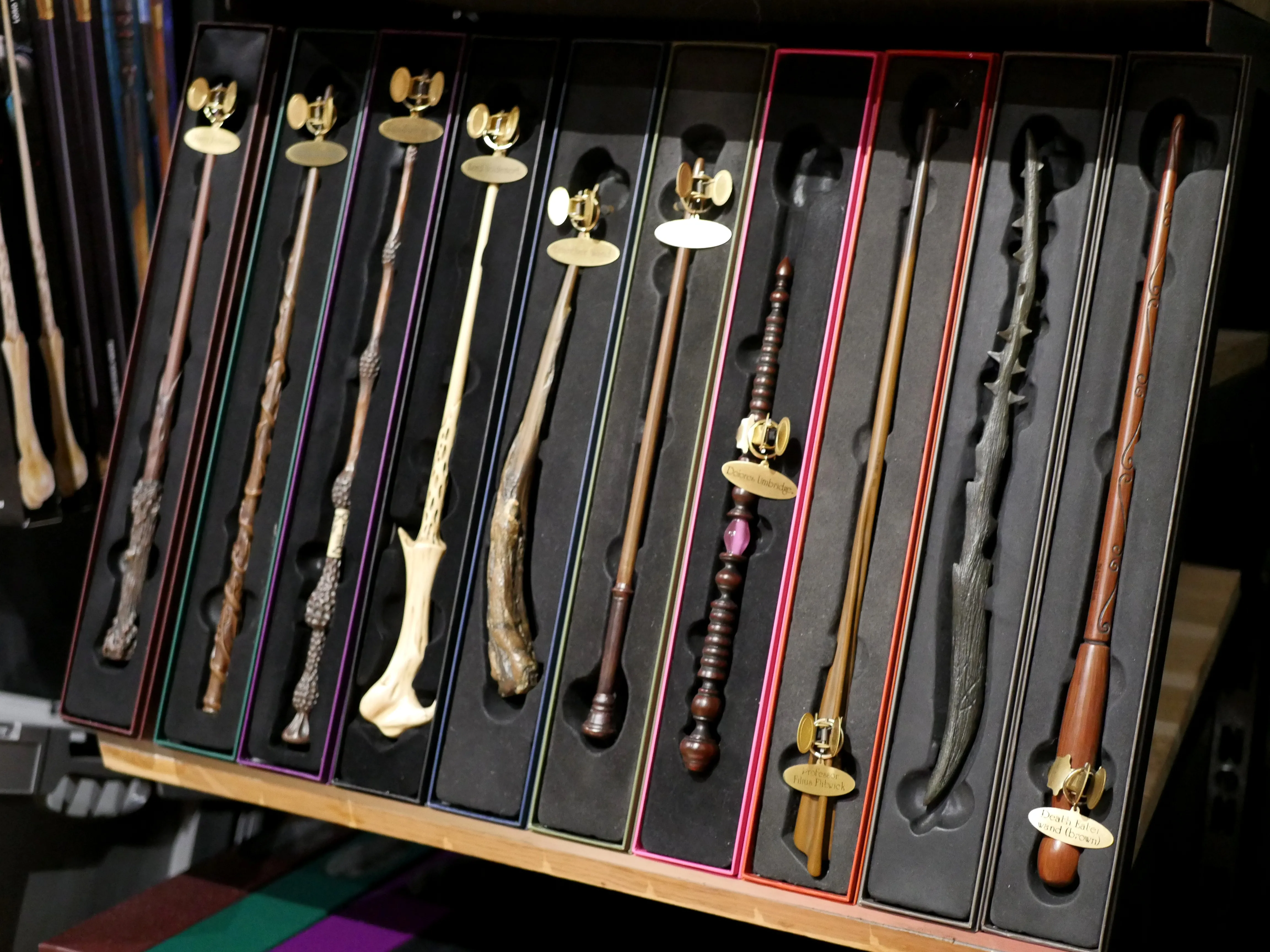 CETTE BOUTIQUE EST MAGIQUE