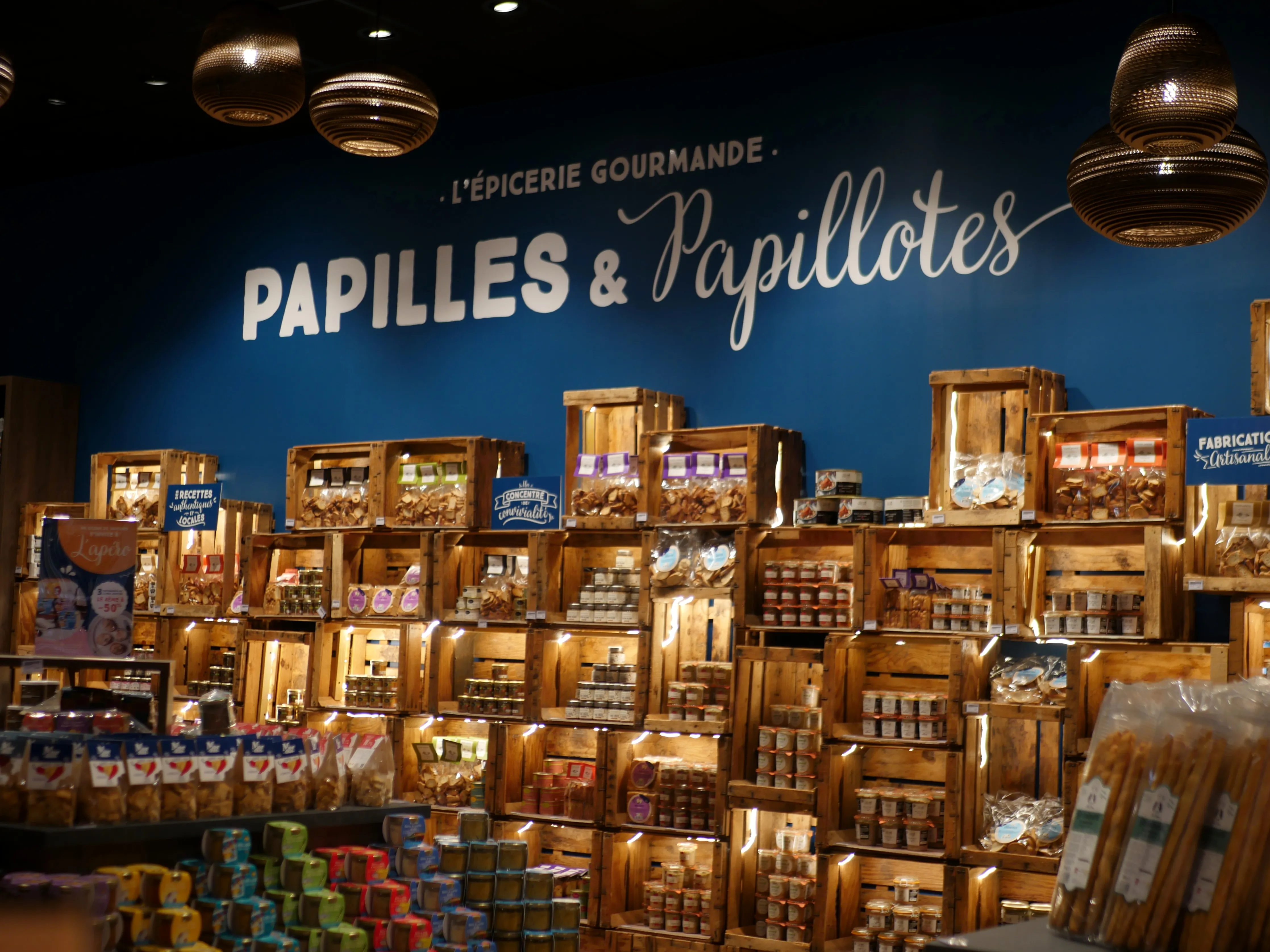 DES PAPILLES & DES PAPILLOTES