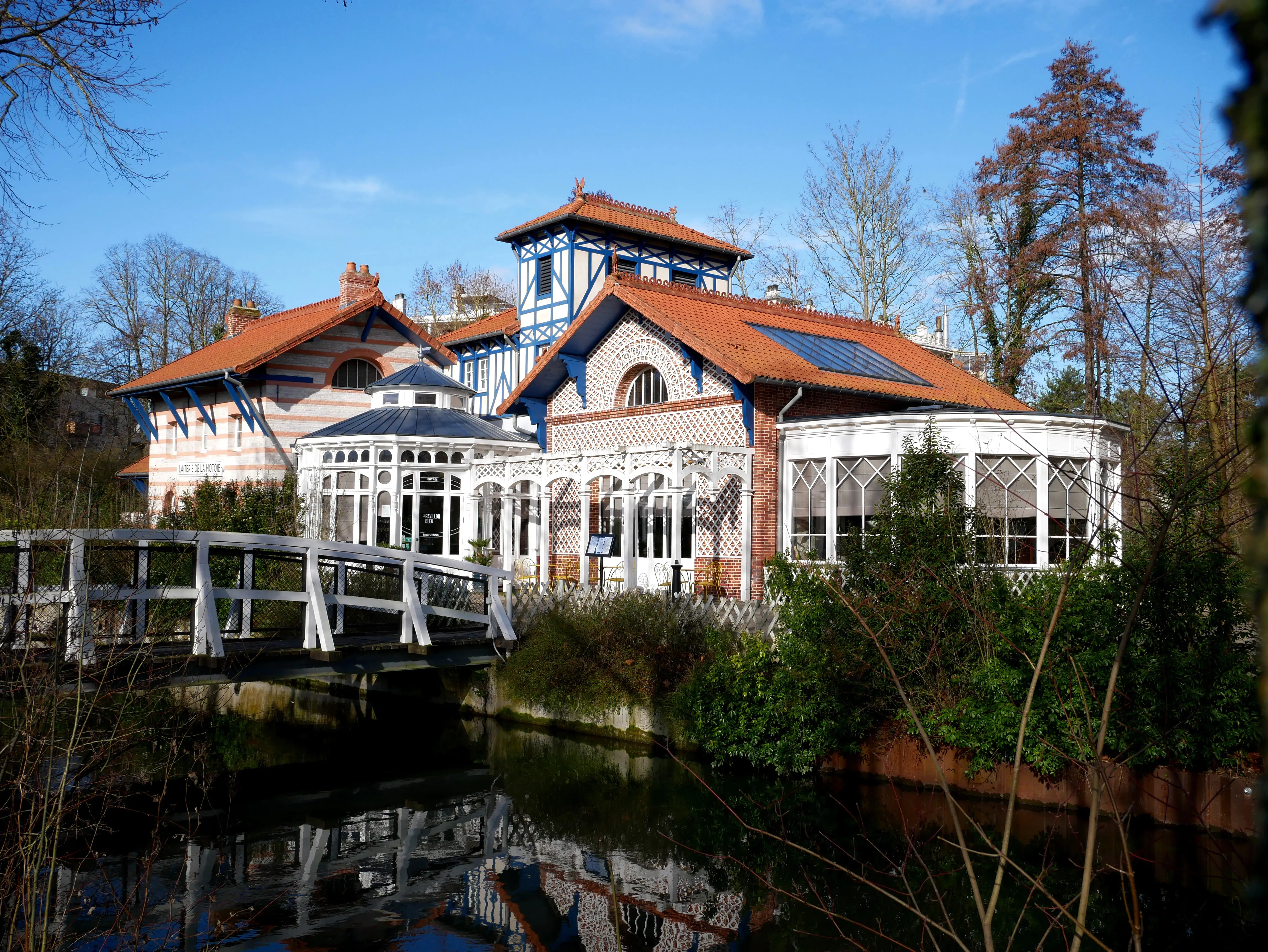 Le Pavillon Bleu