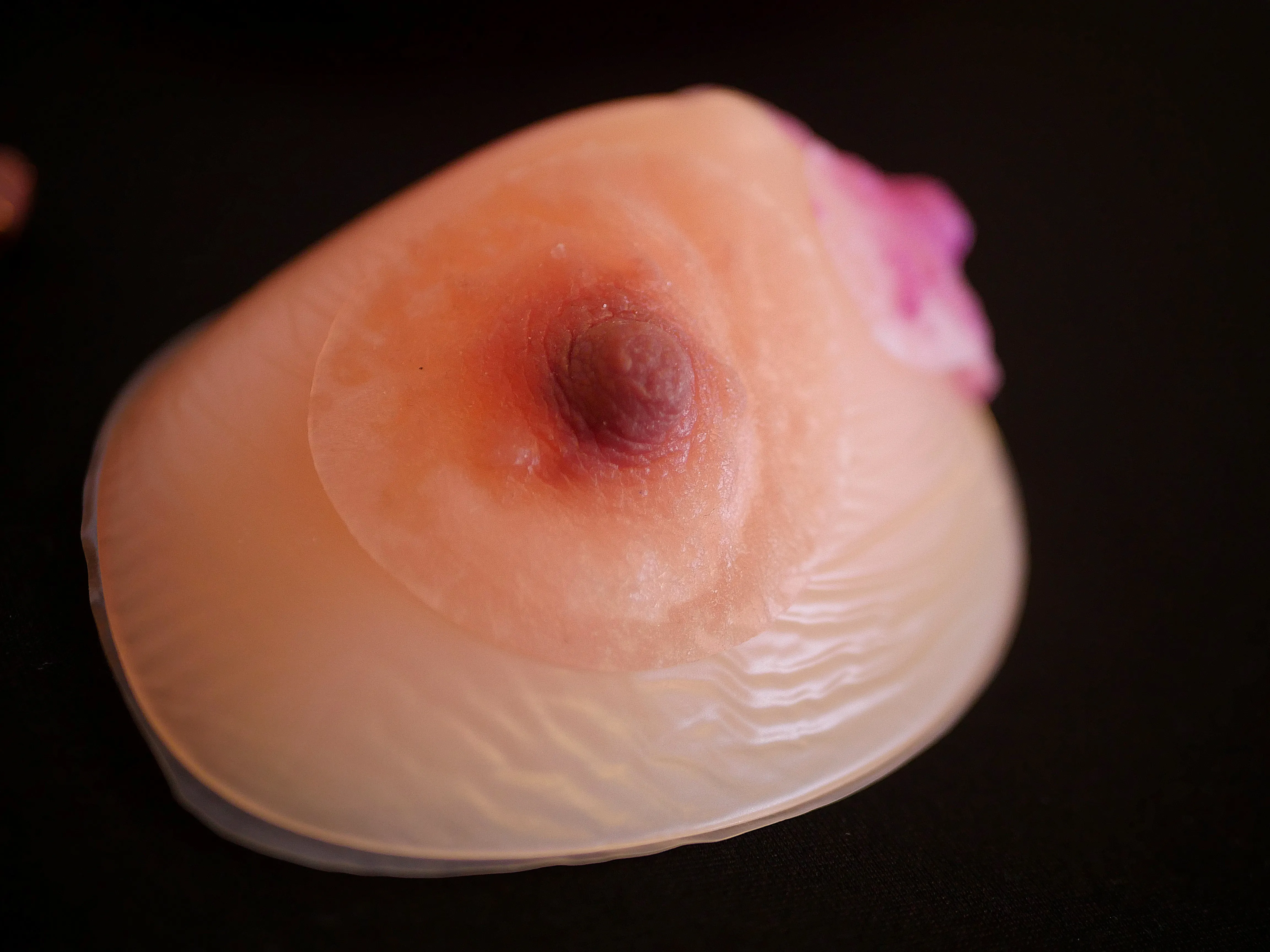 C’EST LE SAINT DES SEINS